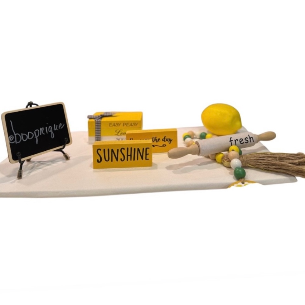 Sunshine Decor Set Yellow Accents